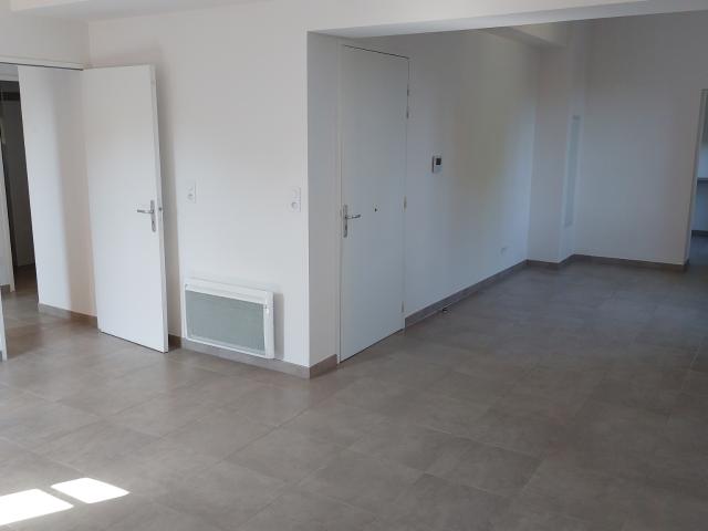 Location Appartement 3 pièces 69m² MONTPELLIER 34090