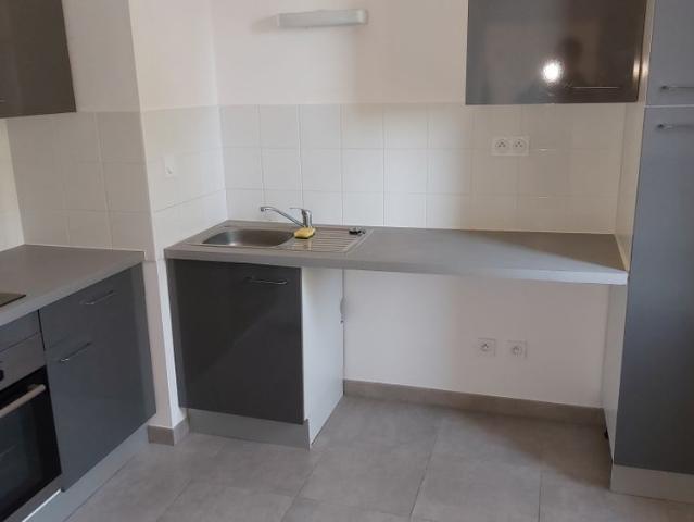 Location Appartement 3 pièces 69m² MONTPELLIER 34090