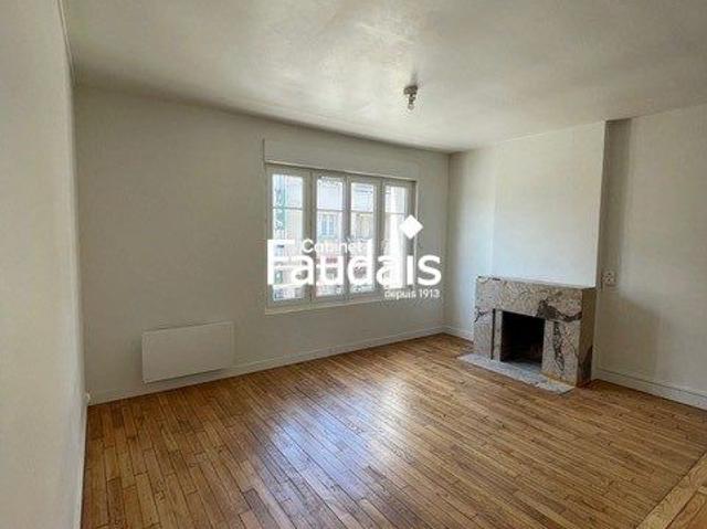 Location Appartement 3 pièces 69m² ST LO 50000