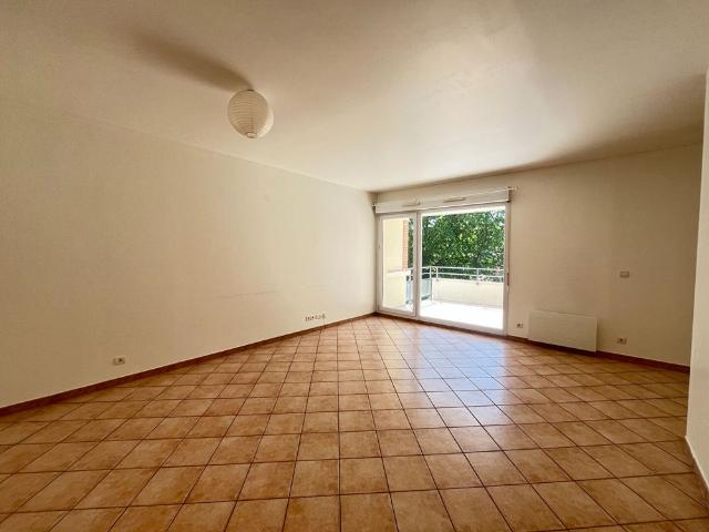Location appartement 3 pièces, 73.81m², Reims