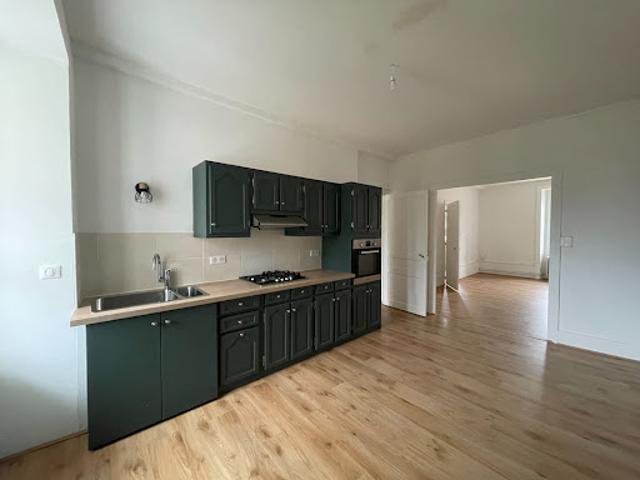 Location Appartement 3 pièces 73.36 m2 Lons le Saunier