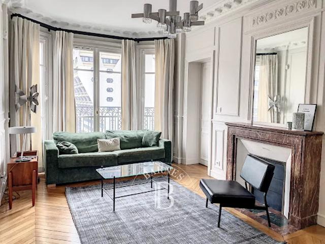 Location Appartement 3 pièces 73 m2 Paris 19ème