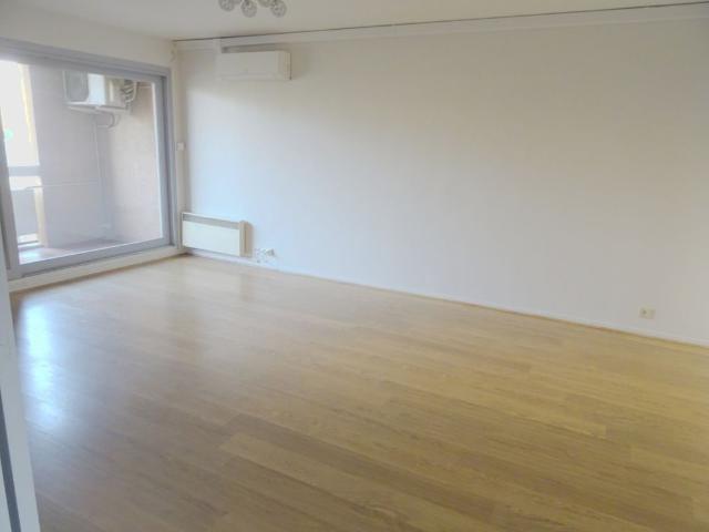 Location Appartement 3 pièces 73m² AVIGNON 84000