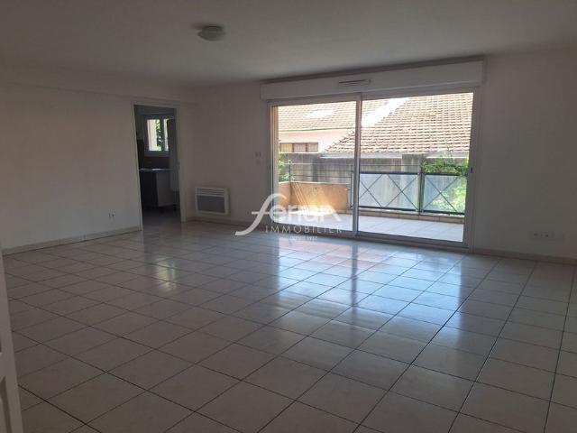 Location Appartement 3 pièces 73m² DRAGUIGNAN 83300