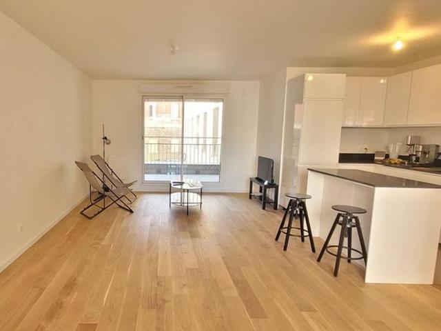 Location Appartement 3 pièces 73m² ISSY LES MOULINEAUX 92130