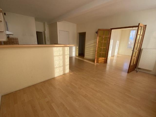 Location Appartement 3 pièces 73m² JARNAC 16200