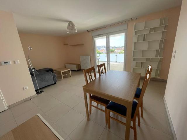 Location Appartement 3 pièces 73m² LA ROCHELLE 17000