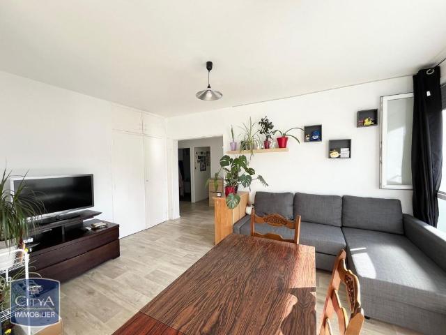 Location Appartement 3 pièces 73m² MONT ST AIGNAN 76130