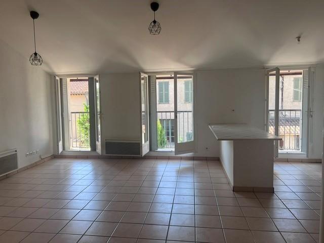 Location Appartement 3 pièces 73m² MONTFORT SUR ARGENS 83570
