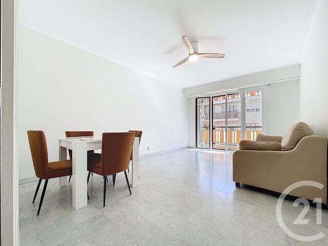 Location Appartement 3 pièces 73m² NICE 06300