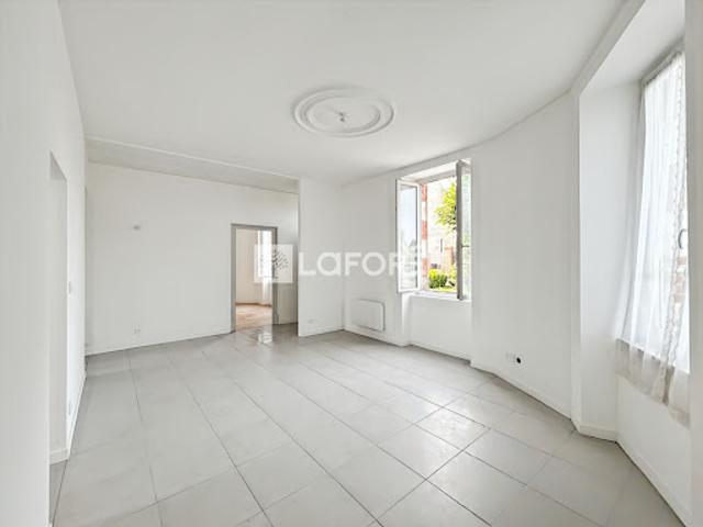 Location Appartement 3 pièces 70.68 m2 Beaune la Rolande