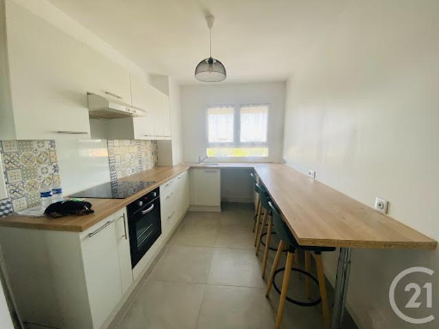 Location Appartement 3 pièces 70.71 m2 Maurepas