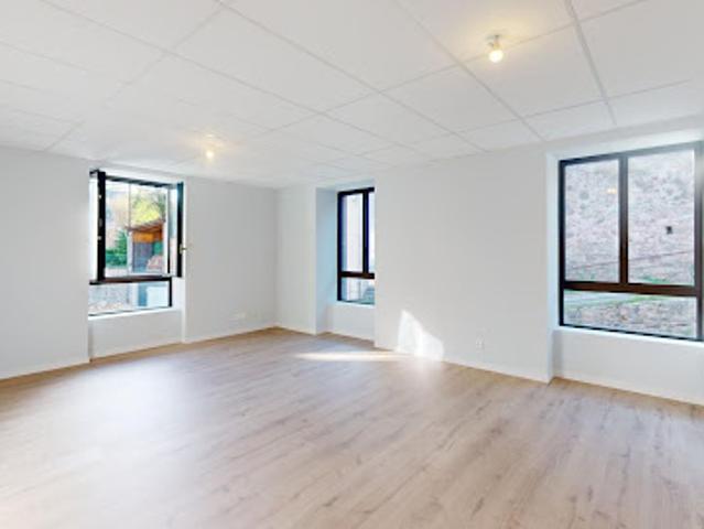 Location Appartement 3 pièces 70.8 m2 Le Monastère