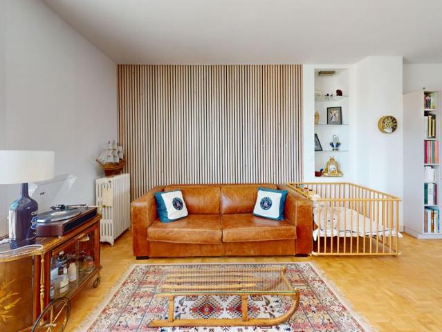 Location appartement 3 pièces, 70.00m², Courbevoie