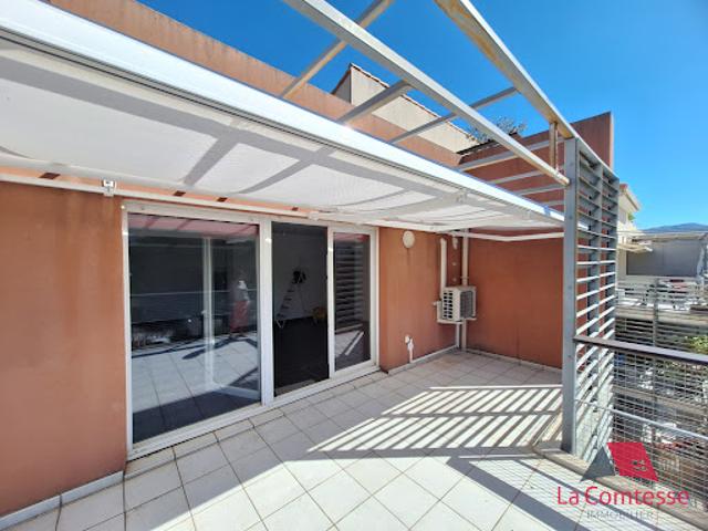 Location Appartement 3 pièces 70.02 m2 Marseille 9ème