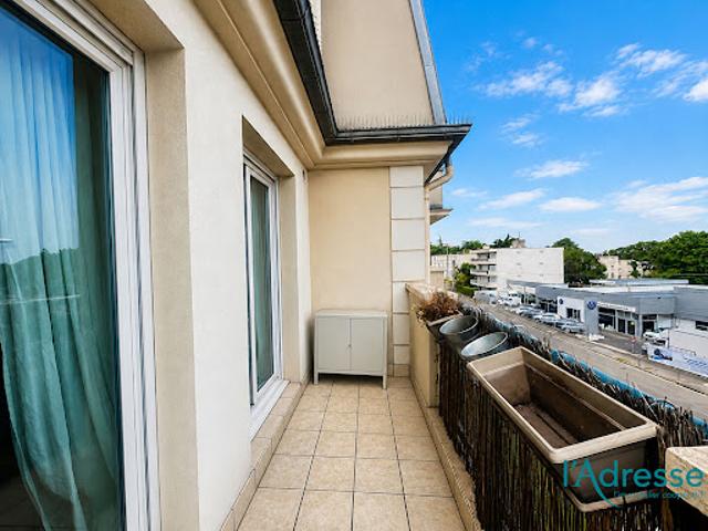 Location Appartement 3 pièces 70.3 m2 Noisy le Grand