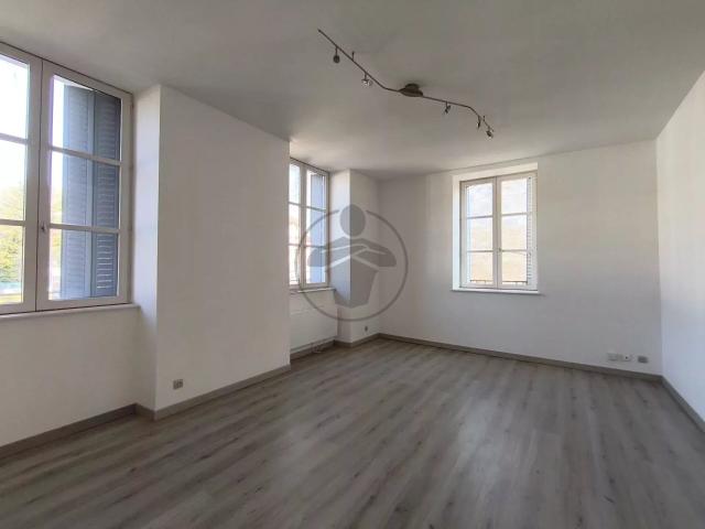 Location Appartement 3 pièces 70 m2 à Baume les Dames
