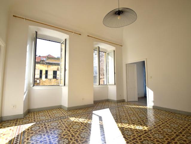 Location Appartement 3 pièces 70 m2 Bastia