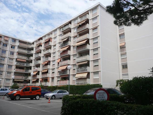 Location Appartement 3 pièces 70 m2 Cagnes sur Mer