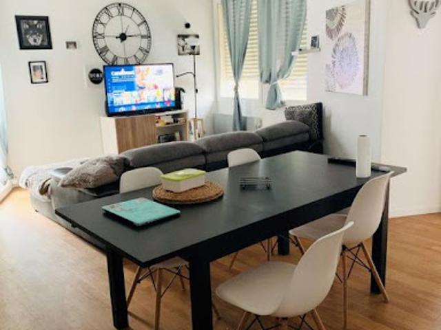 Location Appartement 3 pièces 70 m2 Châteauneuf du Pape