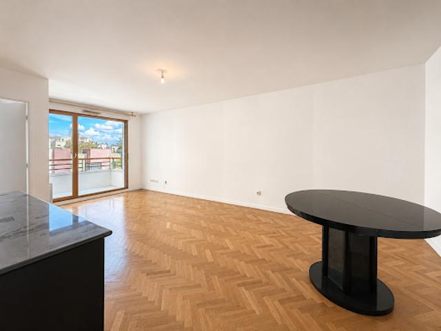Location Appartement 3 pièces 70 m2 Colombes