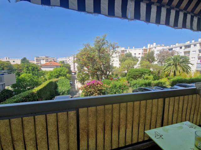 Location Appartement 3 pièces 70 m2 Juan les pins