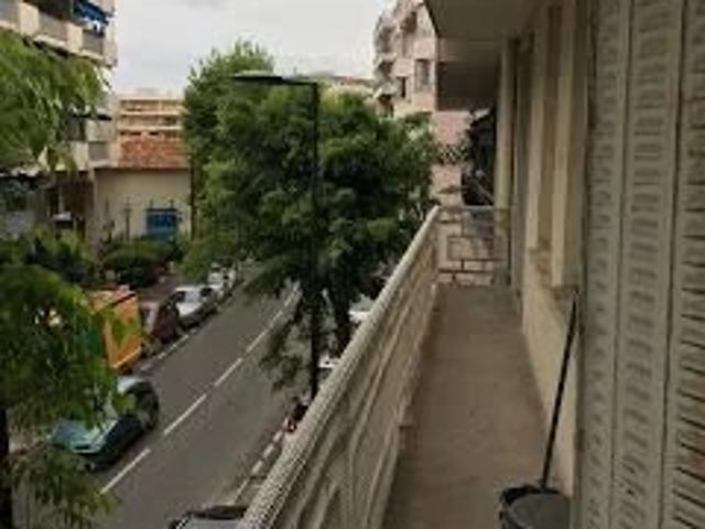 Location Appartement 3 pièces 70 m2 Juan les pins