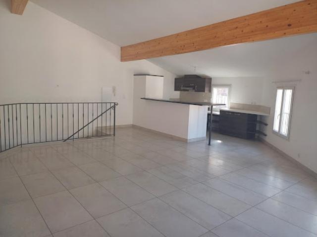 Location Appartement 3 pièces 70 m2 Le Muy