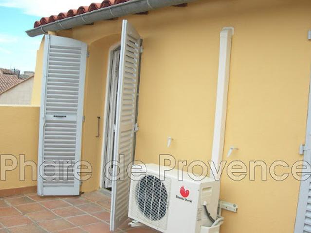 Location Appartement 3 pièces 70 m2 Marseille 2ème