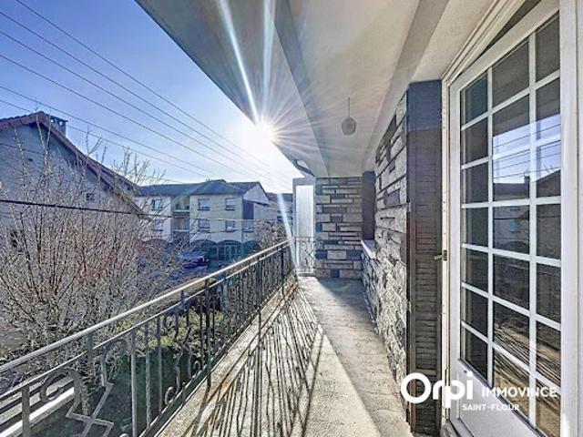 Location Appartement 3 pièces 70 m2 Saint Flour