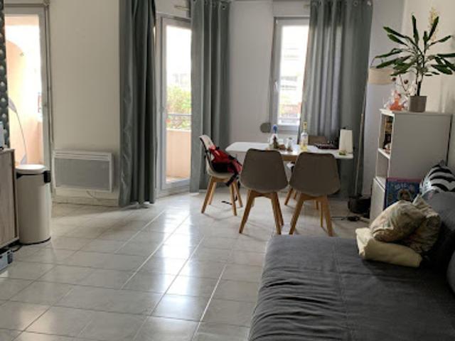 Location Appartement 3 pièces 70 m2 Saint jean de vedas