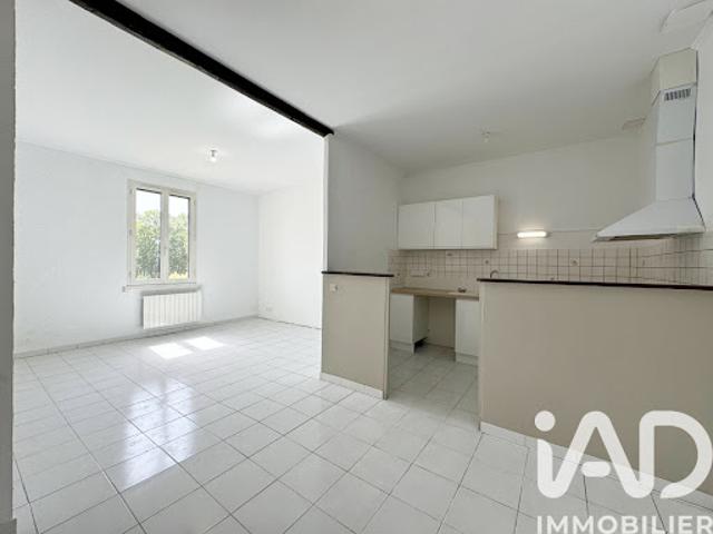 Location Appartement 3 pièces 70 m2 Sommieres
