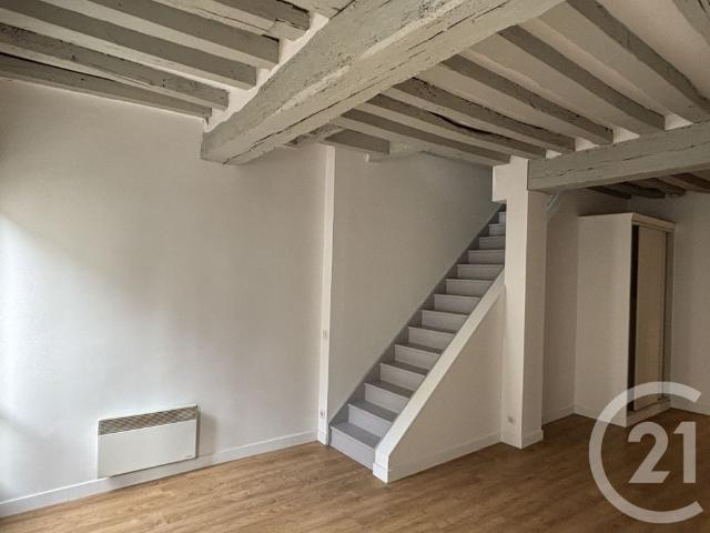 Location Appartement 3 pièces 70m² COULOMMIERS 77120