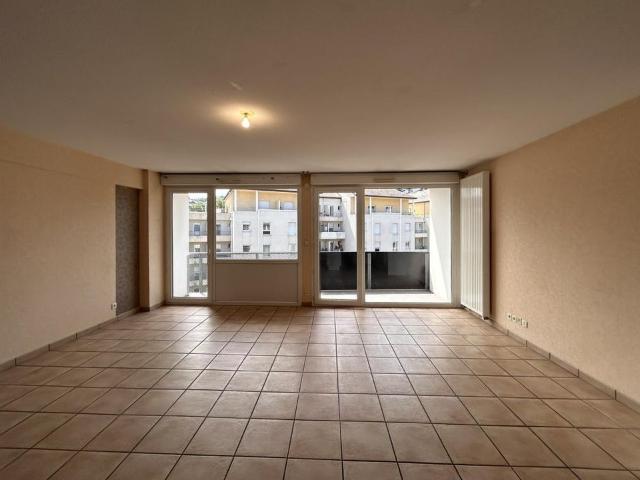 Location Appartement 3 pièces 70m² CHAMBERY 73000