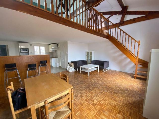 Location Appartement 3 pièces 70m² BORDEAUX 33800