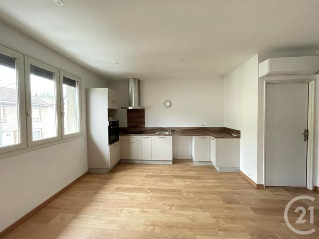 Location Appartement 3 pièces 70m² GRAULHET 81300