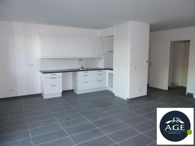 Location Appartement 3 pièces 70m² EPERNON 28230