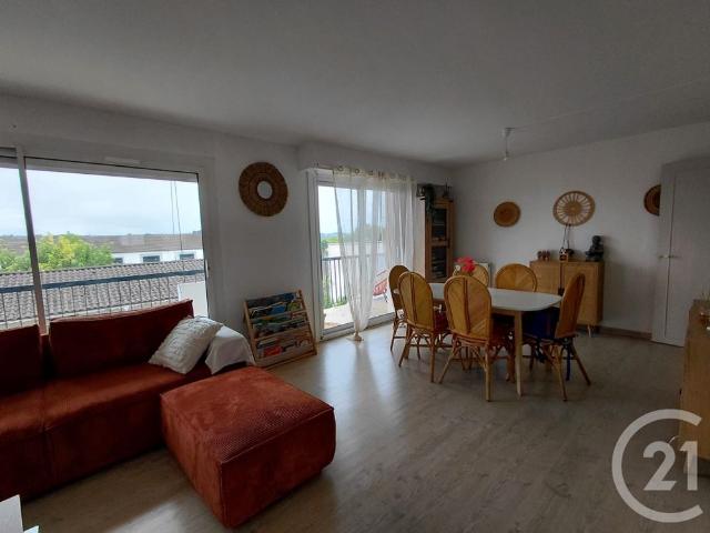 Location Appartement 3 pièces 70m² ORTHEZ 64300