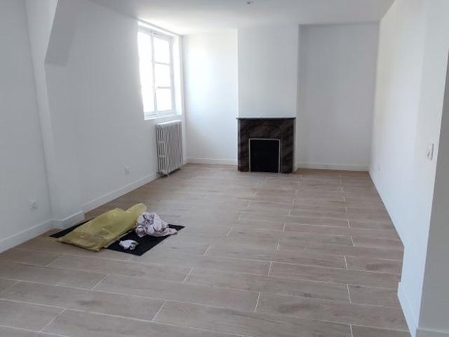 Location Appartement 3 pièces 70m² LA FERTE MACE 61600