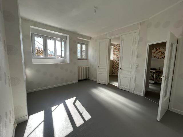 Location Appartement 3 pièces 70m² LE CREUSOT 71200