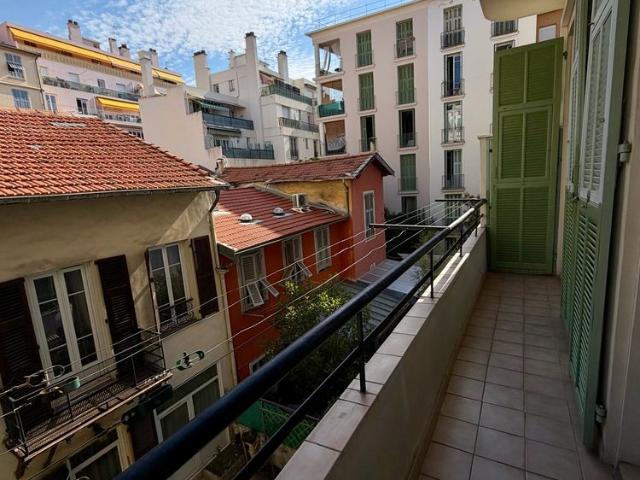Location Appartement 3 pièces 70m² NICE 06100