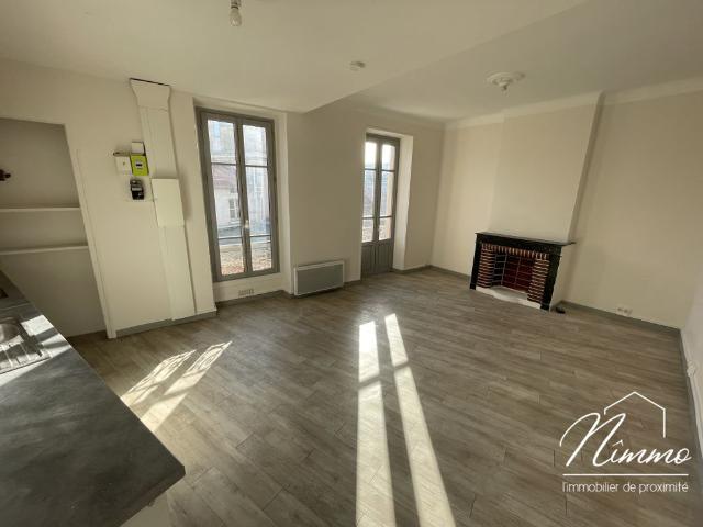 Location Appartement 3 pièces 70m² NIMES 30000