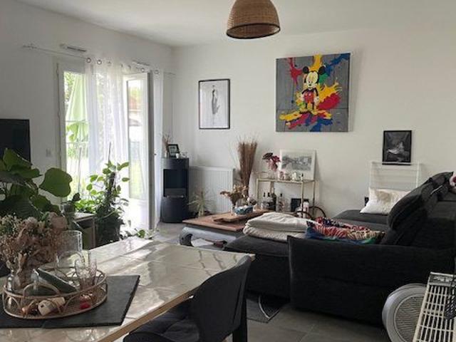 Location Appartement 3 pièces 70m² SERRES CASTET 64121