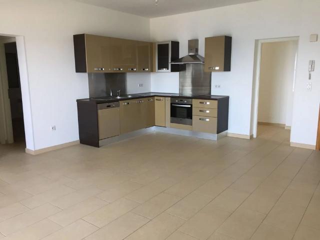 Location Appartement 3 pièces 70m² SISCO 20233