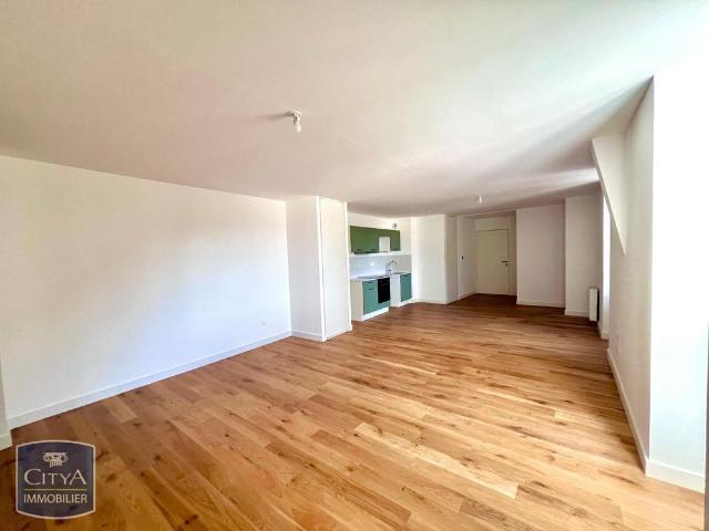 Location Appartement 3 pièces 70m² POITIERS 86000