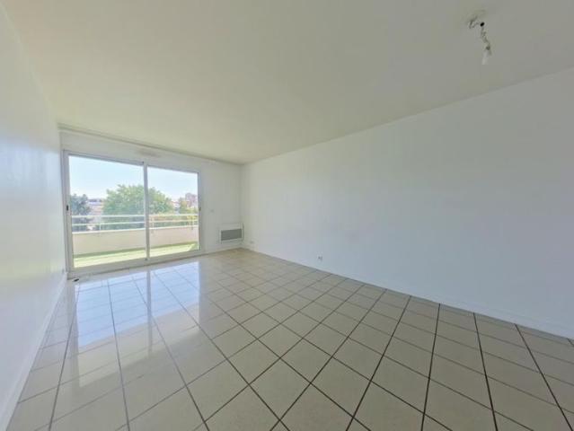Location Appartement 3 pièces 70m² POITIERS 86000