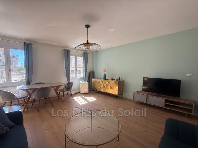 Location Appartement 3 pièces 70m² TOULON 83000