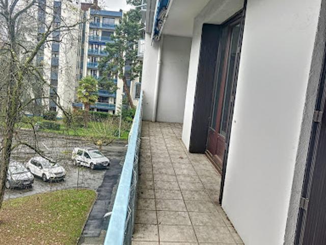 Location Appartement 3 pièces 71.7 m2 Billere