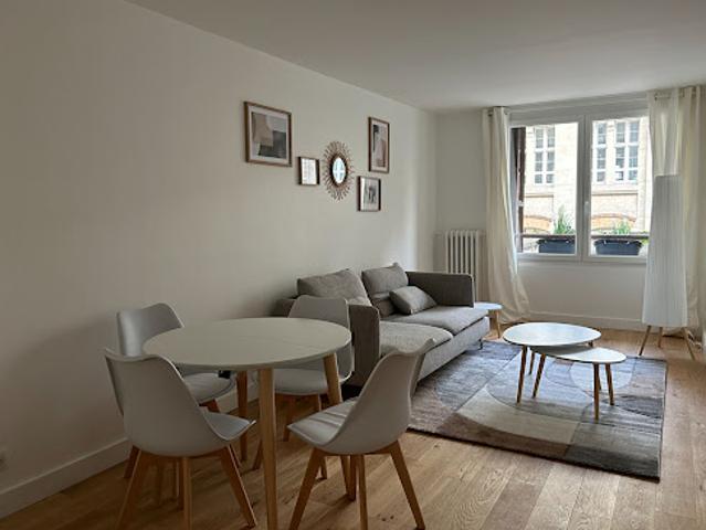 Location Appartement 3 pièces 71.86 m2 Paris 17ème