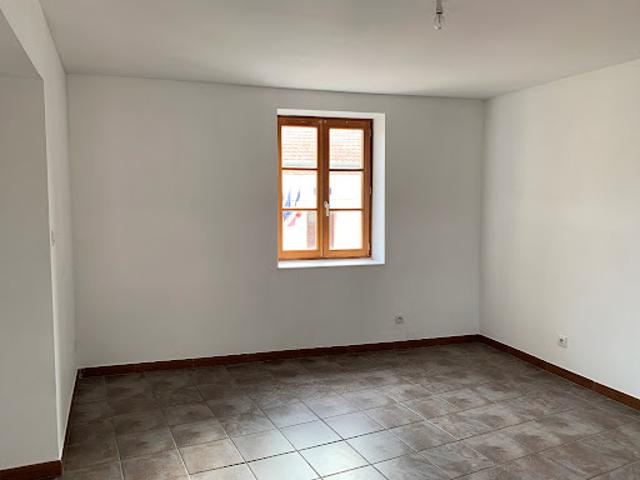 Location Appartement 3 pièces 71.12 m2 Précieux